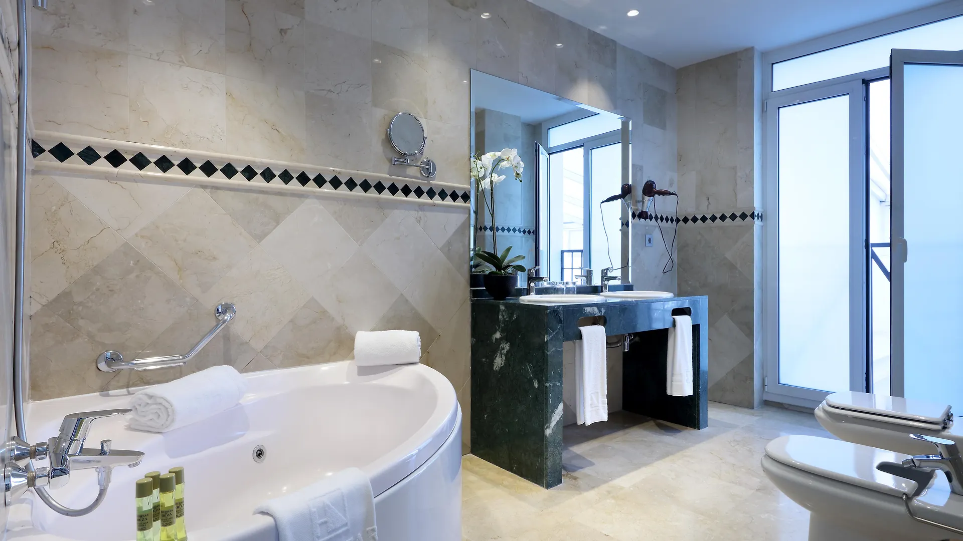 Hotel Eurostars Regina Sevilla