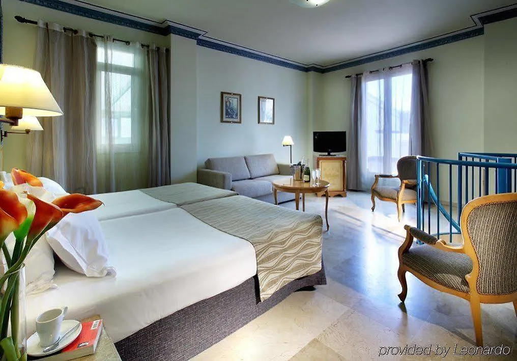 Eurostars Regina Hotel Seville 3*,